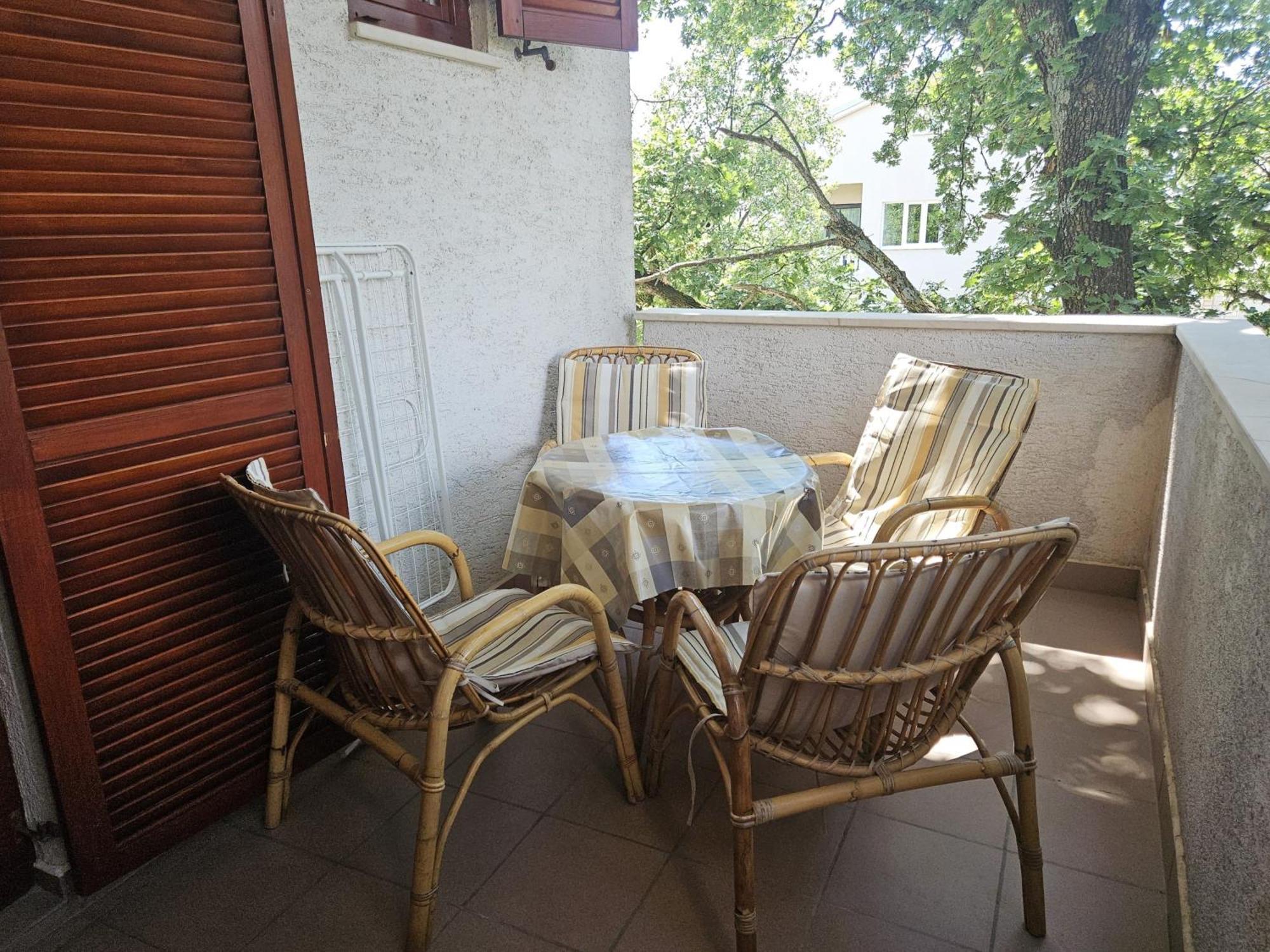 Apartment Ozren Malinska Exterior foto